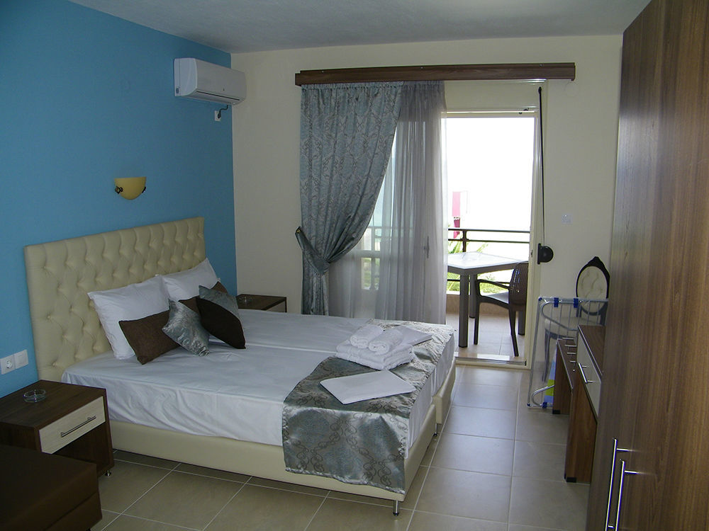 Appartamento Castro deluxe Toroni Esterno foto